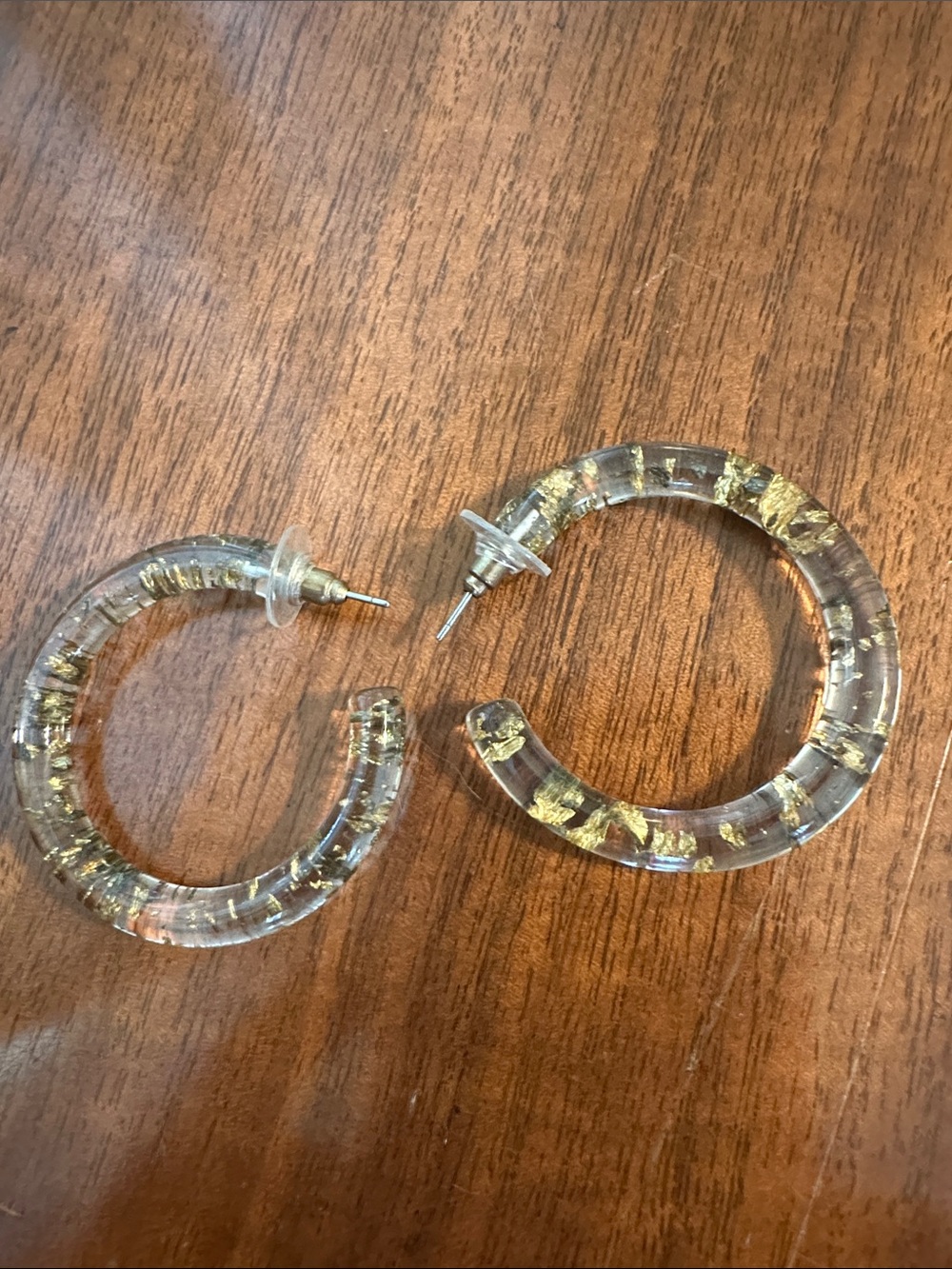 Retro Look Clear Lucite Plastic Hoop‎ Earrings with Gold Leaf Flecks